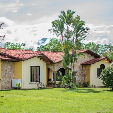 Linda Casa De Verano Con Amplias Zonas Verdes San Isidro De El General المظهر الخارجي الصورة