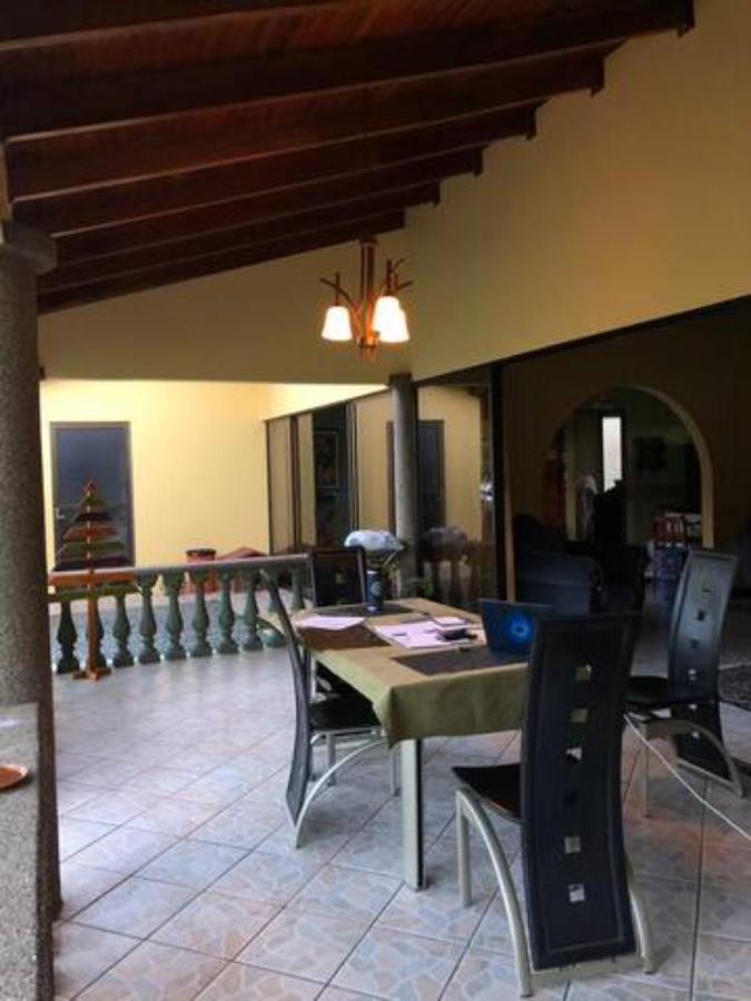 Linda Casa De Verano Con Amplias Zonas Verdes San Isidro De El General المظهر الخارجي الصورة