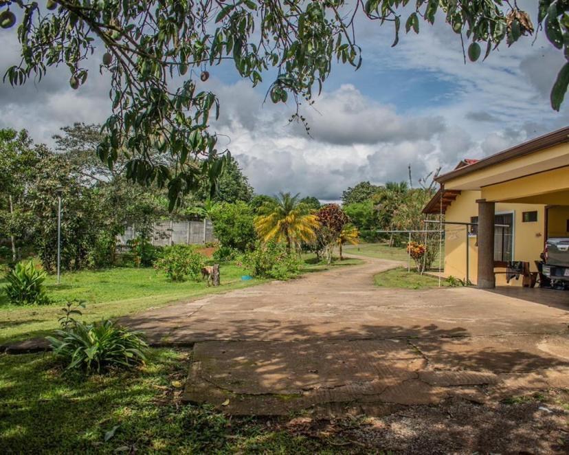 Linda Casa De Verano Con Amplias Zonas Verdes San Isidro De El General المظهر الخارجي الصورة
